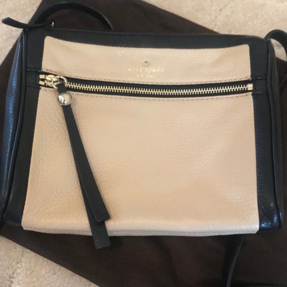 Kate Spade purse - Picture 3 of 5